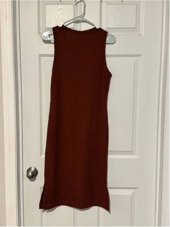 Nine West Women’s Ribbed Sleeveless Midi Dress Medium Rust Red New Summer Vacay - Picture 3 of 3